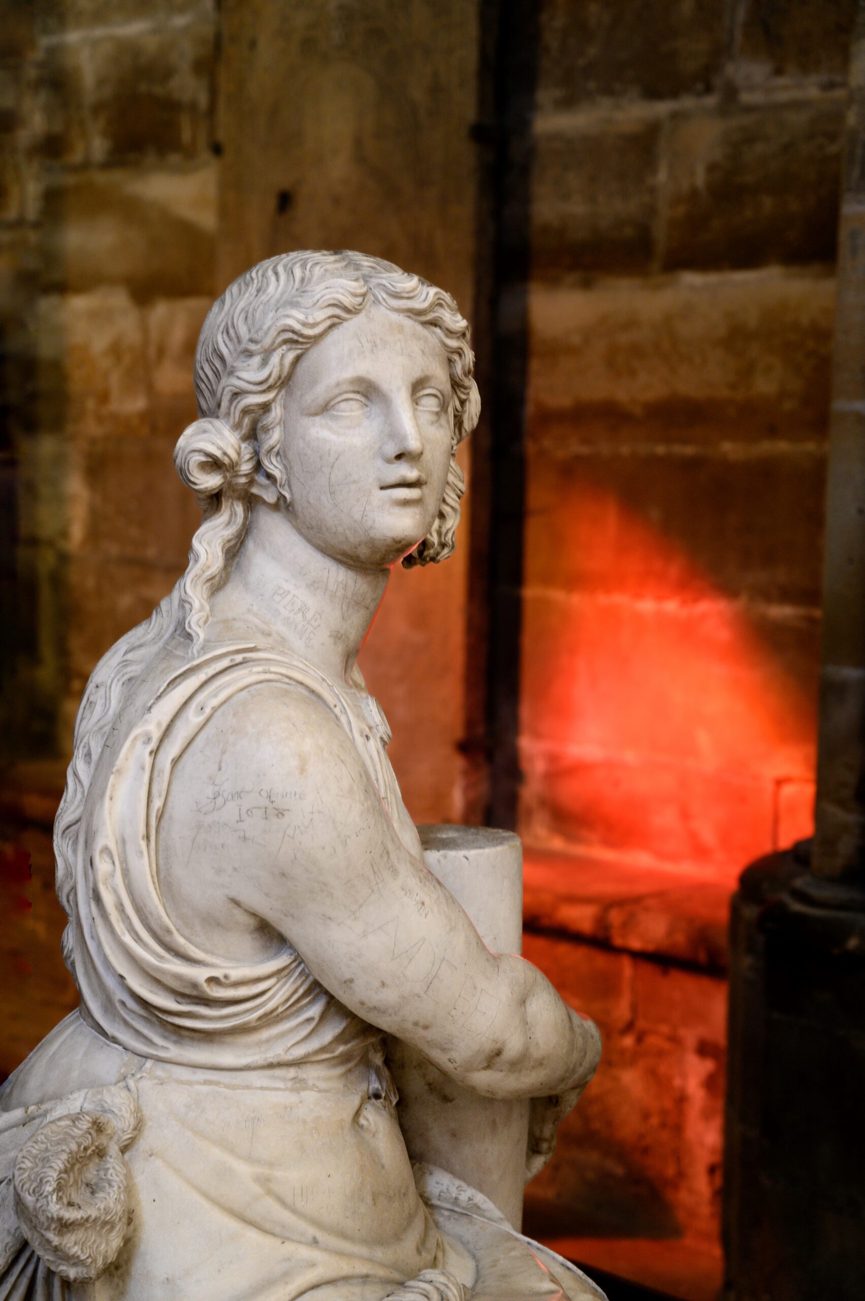 who-we-are Basilique Tombeau Statue PAT 101 1 Scaled