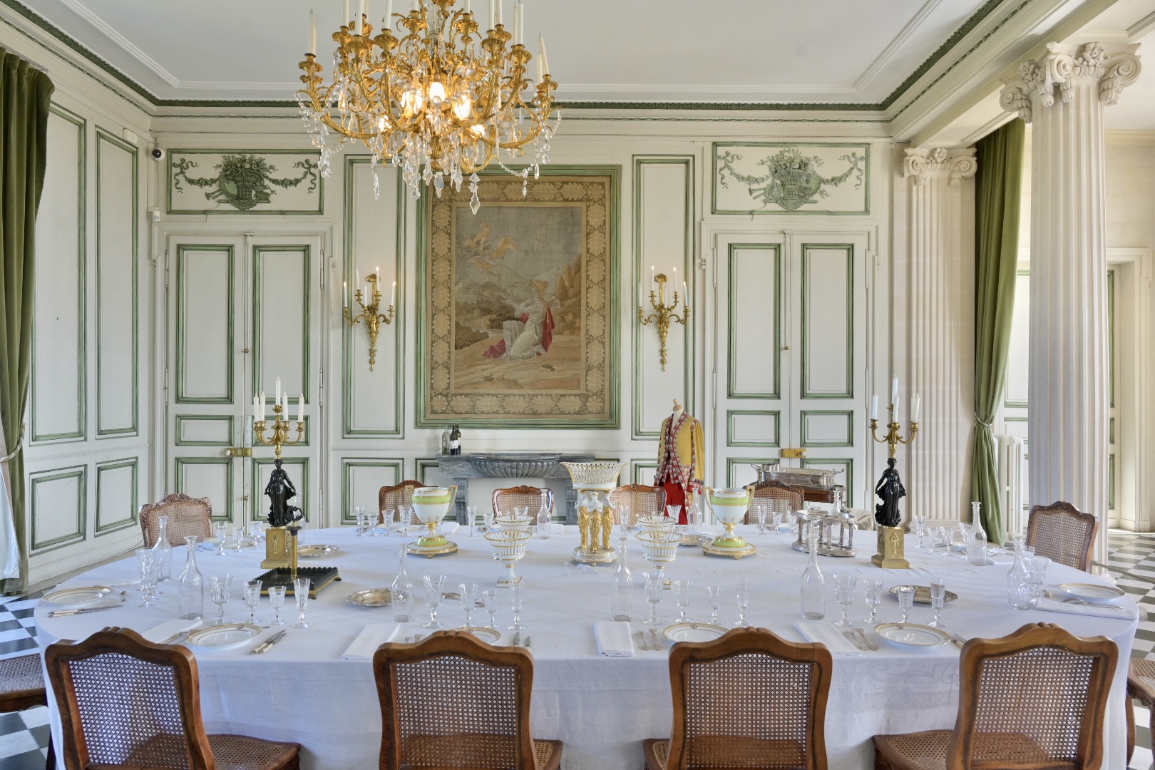 service-01 Chateau Valencay ASE 6468 1