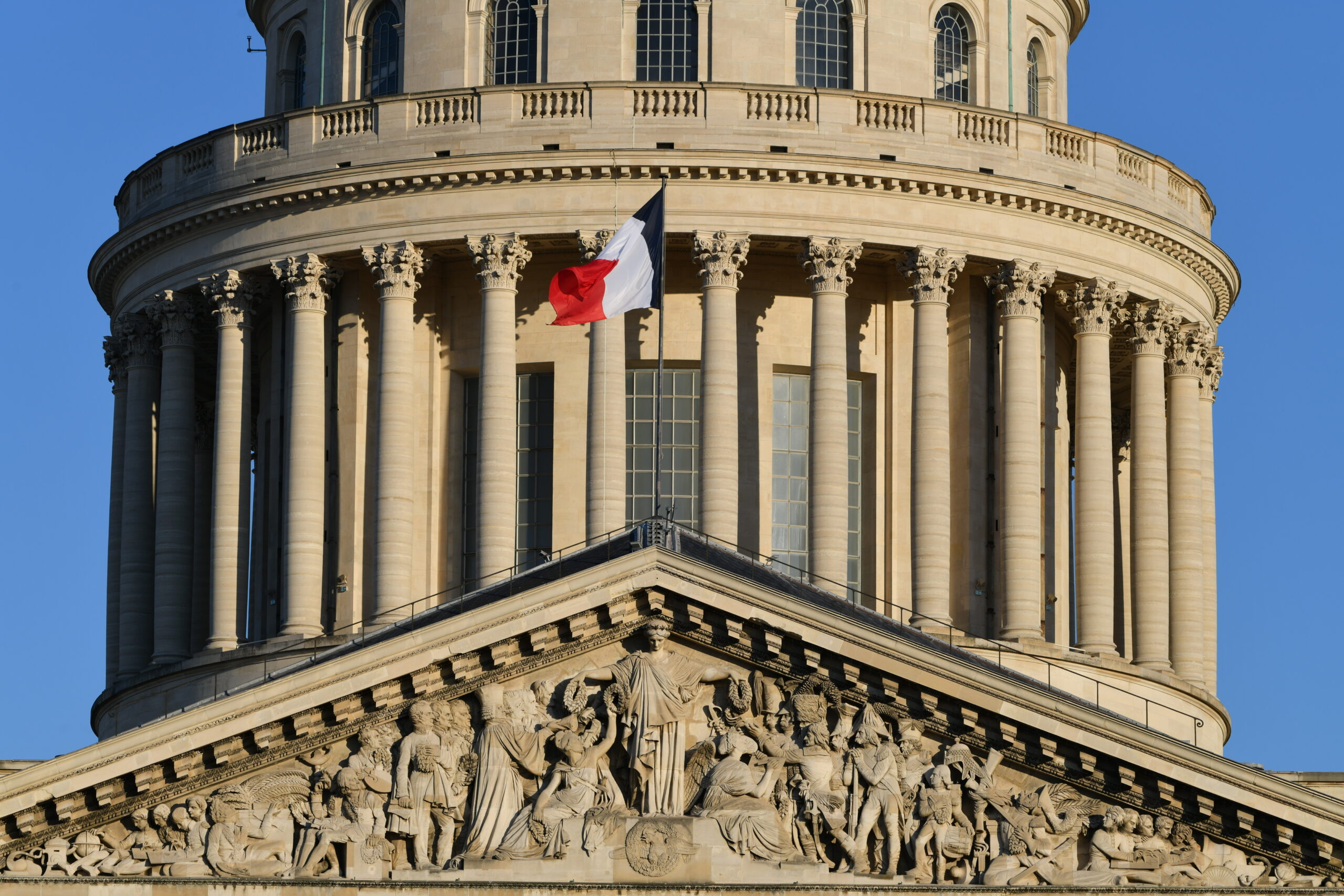 Paris Pantheon ASE 8608 1 Scaled